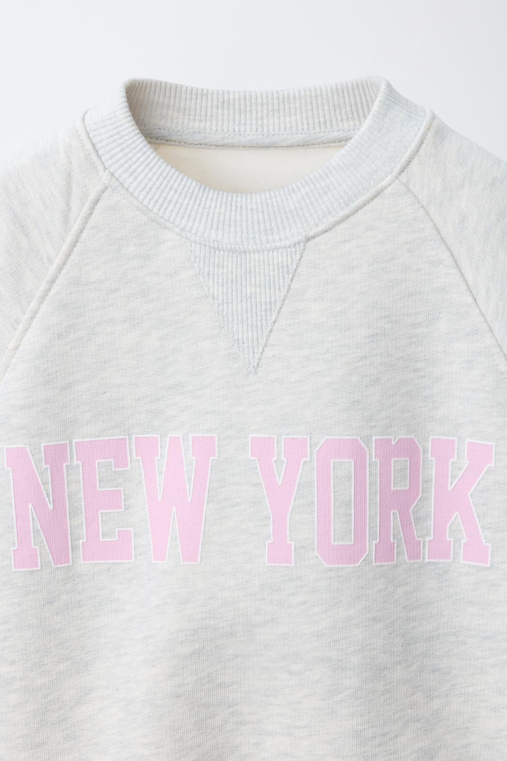 ТОЛСТОВКА С НАДПИСЬЮ В СТИЛЕ ПРЕППИ