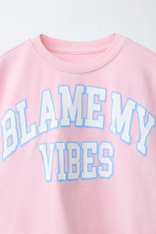 Футболка в стиле преппи с надписью