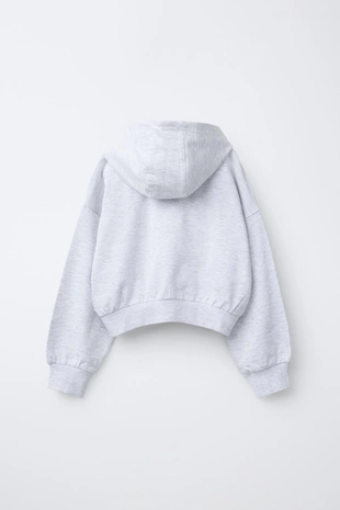 Худи с рельефным текстом на груди