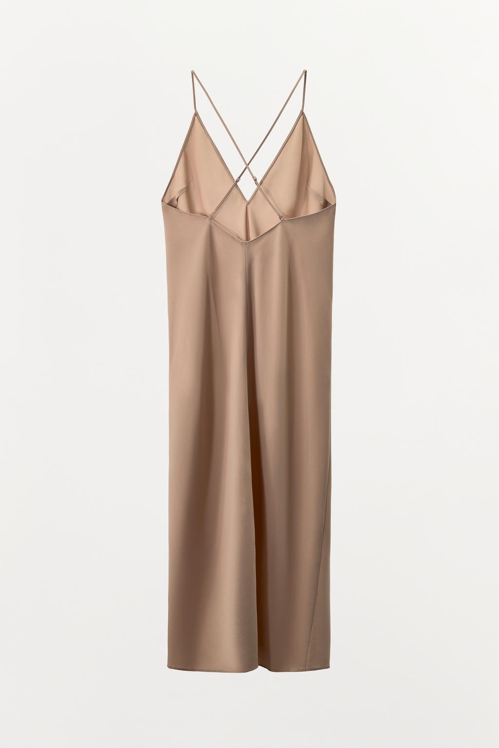 ПЛАТЬЕ-КОМБИНАЦИЯ С МНОГОФУНКЦИОНАЛЬНЫМИ БРЕТЕЛЯМИ