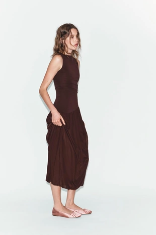 Длинное платье из полупрозрачной ткани- Заказать в России