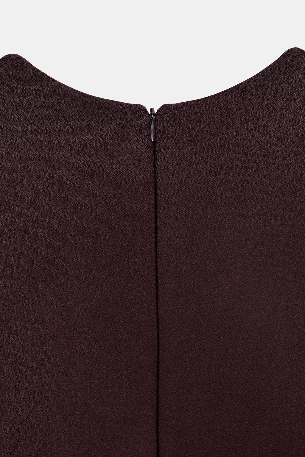 ПЛАТЬЕ ИЗ КРЕПА С V-ОБРАЗНЫМ ВЫРЕЗОМ