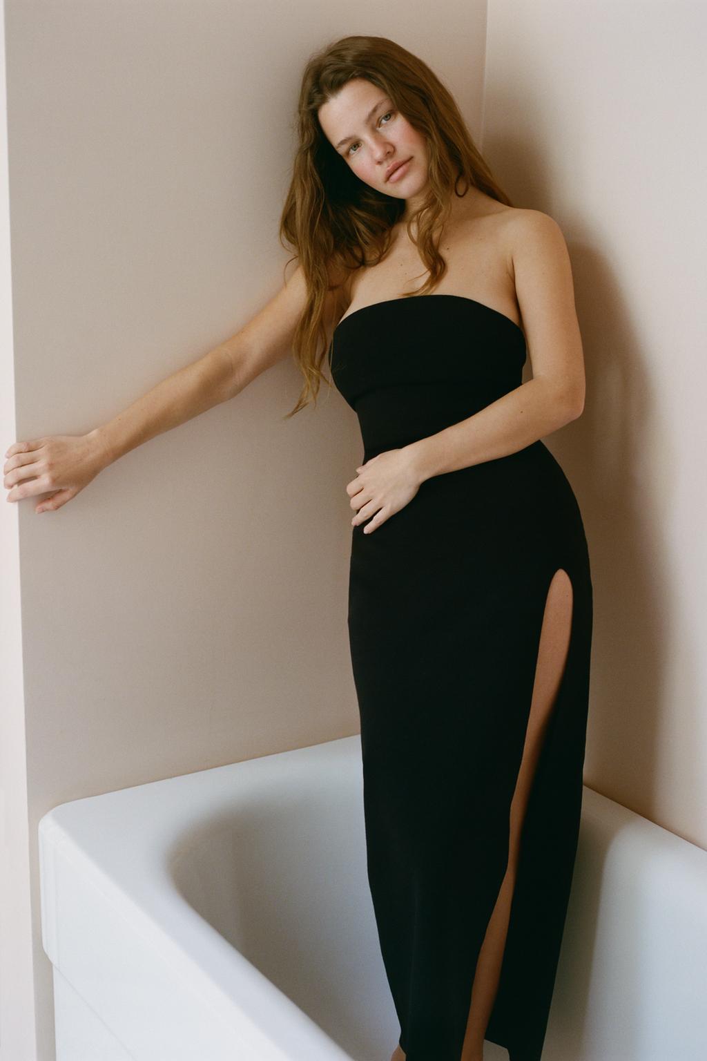 ВЯЗАНОЕ ПЛАТЬЕ С ОТКРЫТЫМИ ПЛЕЧАМИ