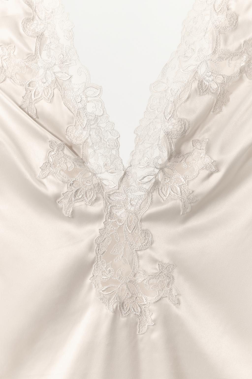 АТЛАСНОЕ БОДИ С КРУЖЕВОМ