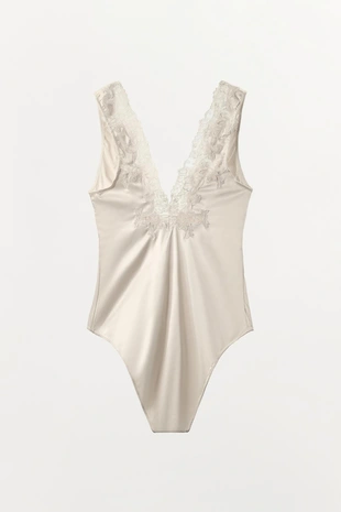 Атласное боди с кружевом- Заказать в России