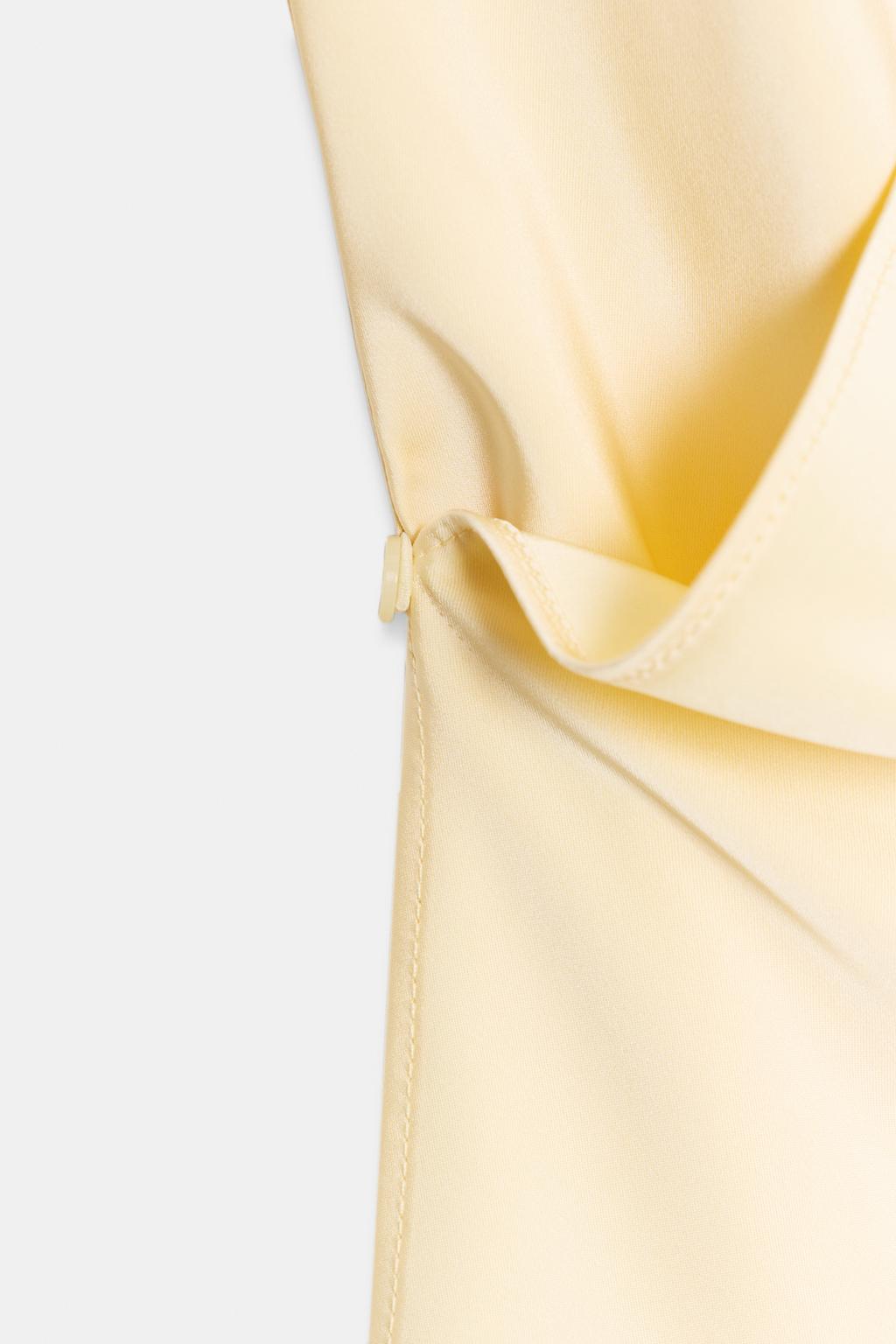 АТЛАСНЫЙ ТОП С ГОРЛОВИНОЙ ХАЛТЕР