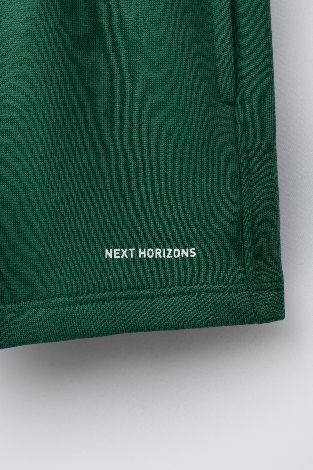 ШОРТЫ-БЕРМУДЫ БАЗОВЫЕ С ТЕКСТОВЫМ ПРИНТОМ