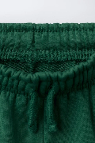 Шорты-бермуды базовые с текстовым принтом- Заказать в России