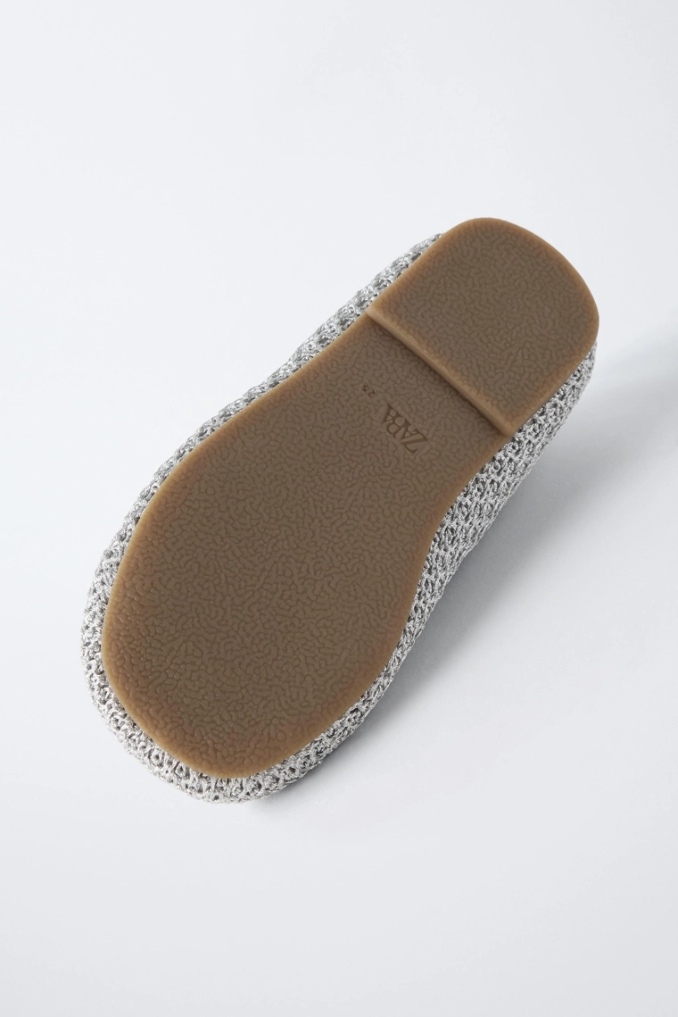 Балетки с металлическим кружевным отделкой