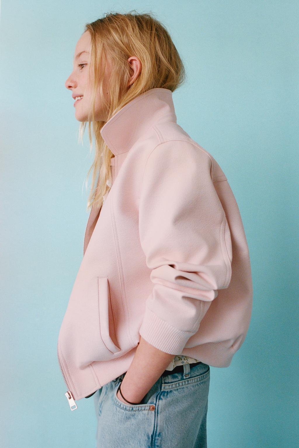 БОМБЕР ИЗ ИСКУССТВЕННОЙ КОЖИ