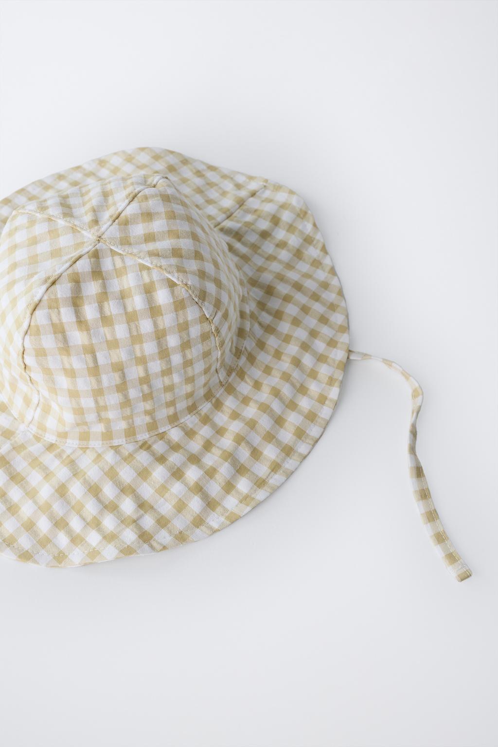 Ведёрная шляпа в клетку