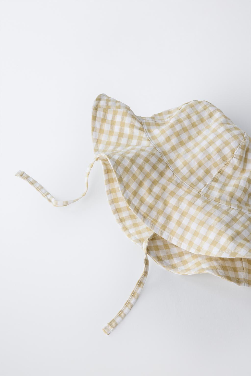 Ведёрная шляпа в клетку