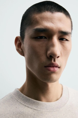 Толстовка с комбинированной нашивкой- Заказать в России