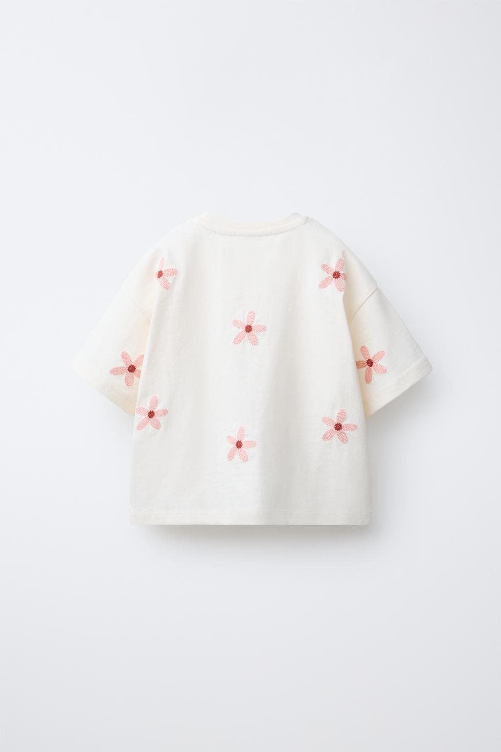 ФУТБОЛКА С ЦВЕТОЧНОЙ ВЫШИВКОЙ