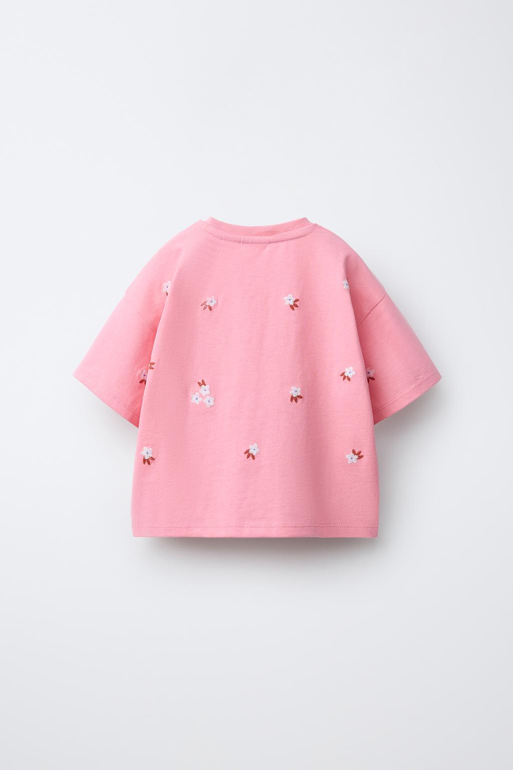 ФУТБОЛКА С ВЫШИТЫМИ ЦВЕТАМИ