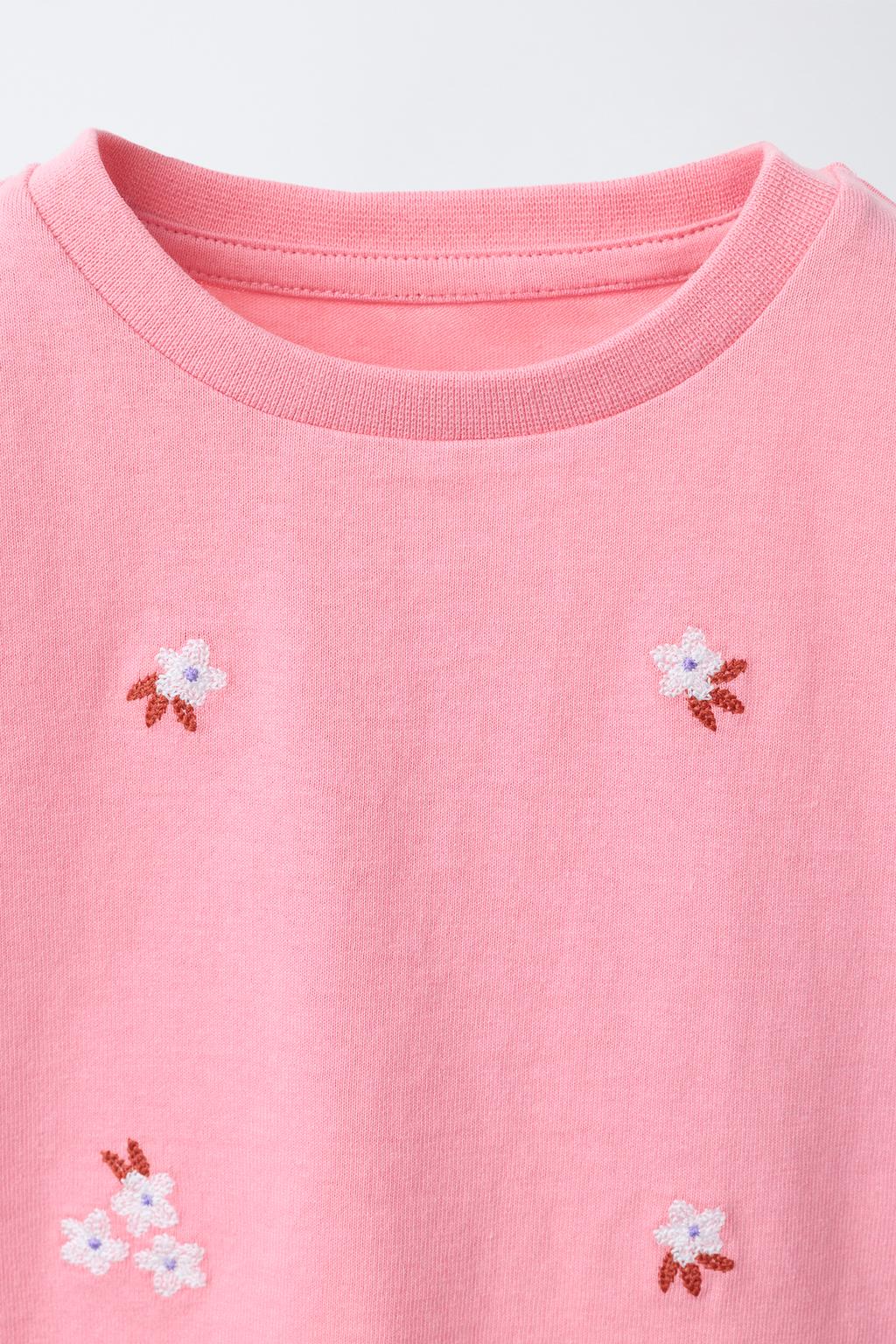 ФУТБОЛКА С ВЫШИТЫМИ ЦВЕТАМИ