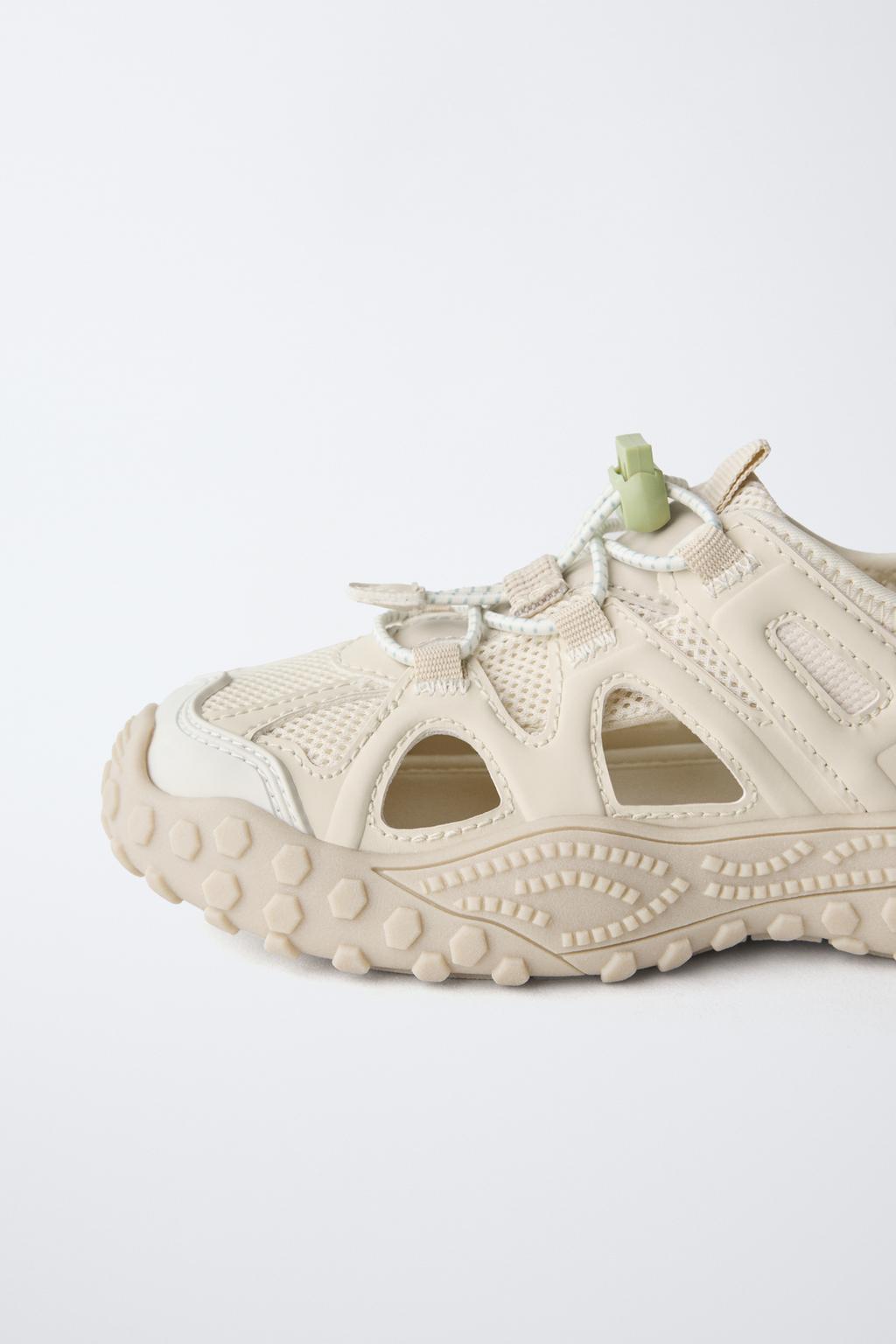 СПОРТИВНЫЕ САНДАЛИИ