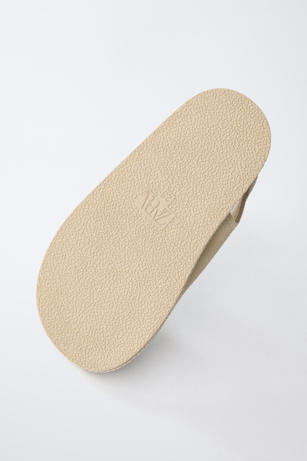 КОЖАНЫЕ САНДАЛИИ