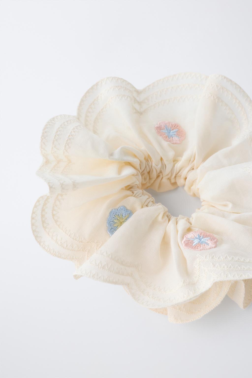 РЕЗИНКА ДЛЯ ВОЛОС «ВЫШИТЫЕ ЦВЕТЫ»