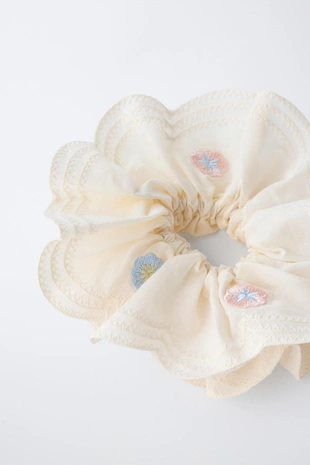 Купить Zara Резинка для волос «вышитые цветы»