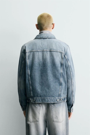 Базовая джинсовая куртка