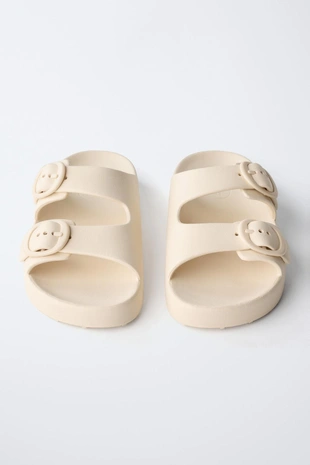 Резиновые сандалии с пряжками- Заказать в России