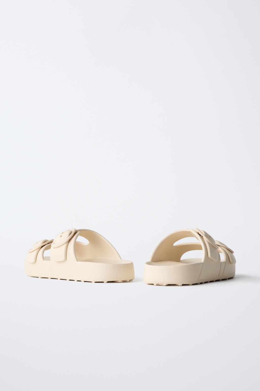 РЕЗИНОВЫЕ САНДАЛИИ С ПРЯЖКАМИ