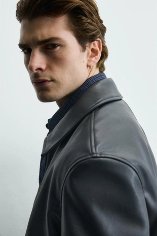 Куртка классического кроя из искусственной кожи- Заказать в России