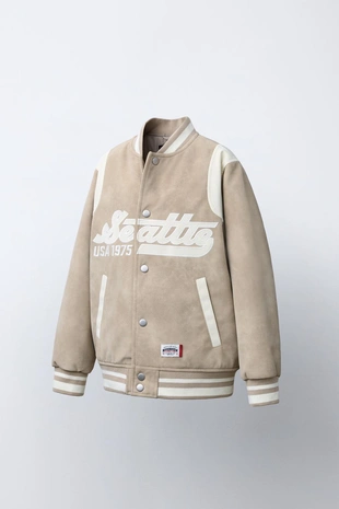 Бомбер из искусственной замши с надписью- Заказать в России