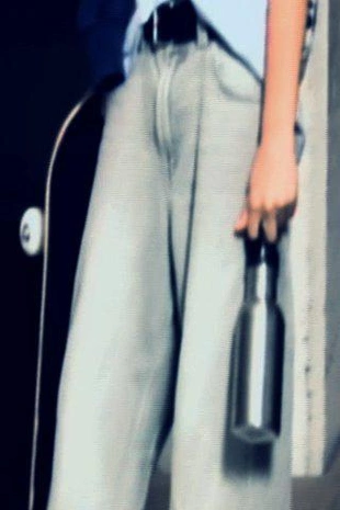 Джинсы WIDE LEG с вышивкой- Заказать в России