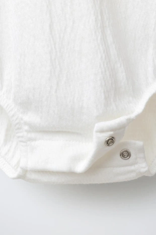 Боди с воротником питера пэна и швейцарской вышивкой- Заказать в России