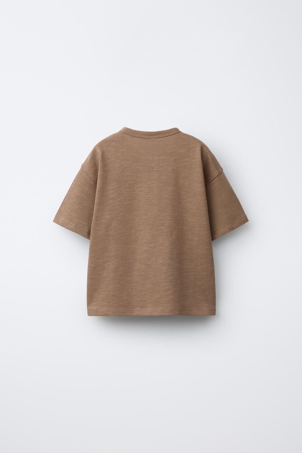 БАЗОВАЯ ФУТБОЛКА С ПУГОВИЦАМИ