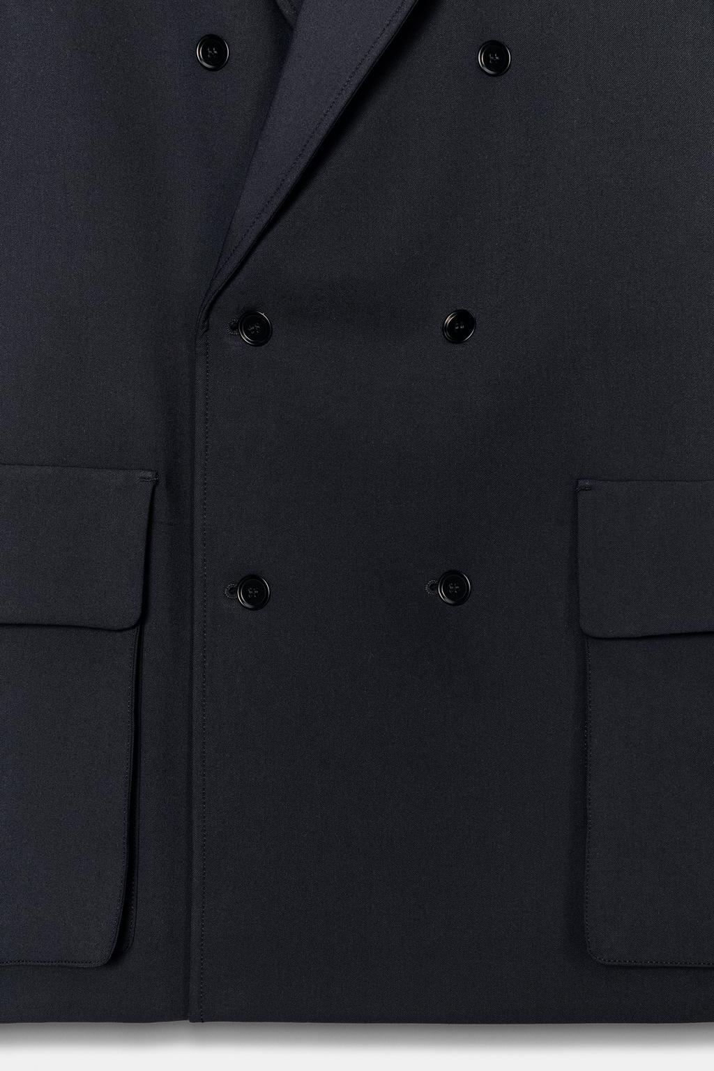 БЛЕЙЗЕР ОВЕРСАЙЗ С БОЛЬШИМИ КАРМАНАМИ