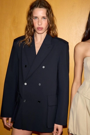 Блейзер оверсайз с большими карманами- Заказать в России