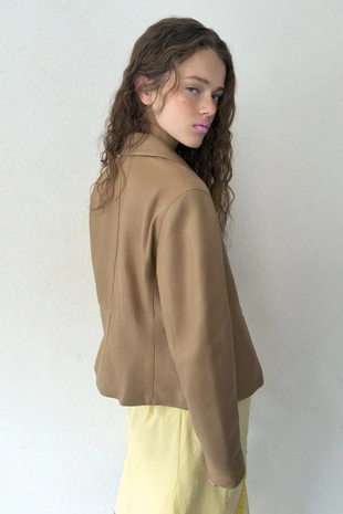 Блейзер облегающего кроя из 100% кожи- Заказать в России