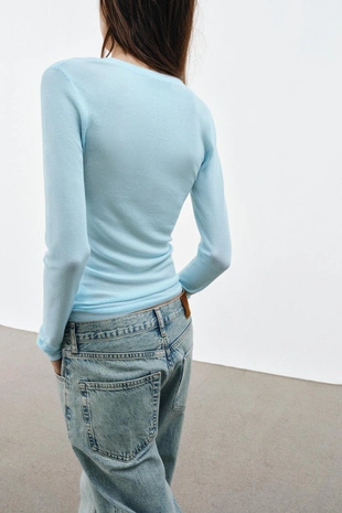 Топ из тонкого трикотажа