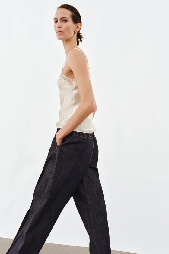 АТЛАСНЫЙ ТОП С КРУЖЕВОМ — коллекция Zara «ZW»