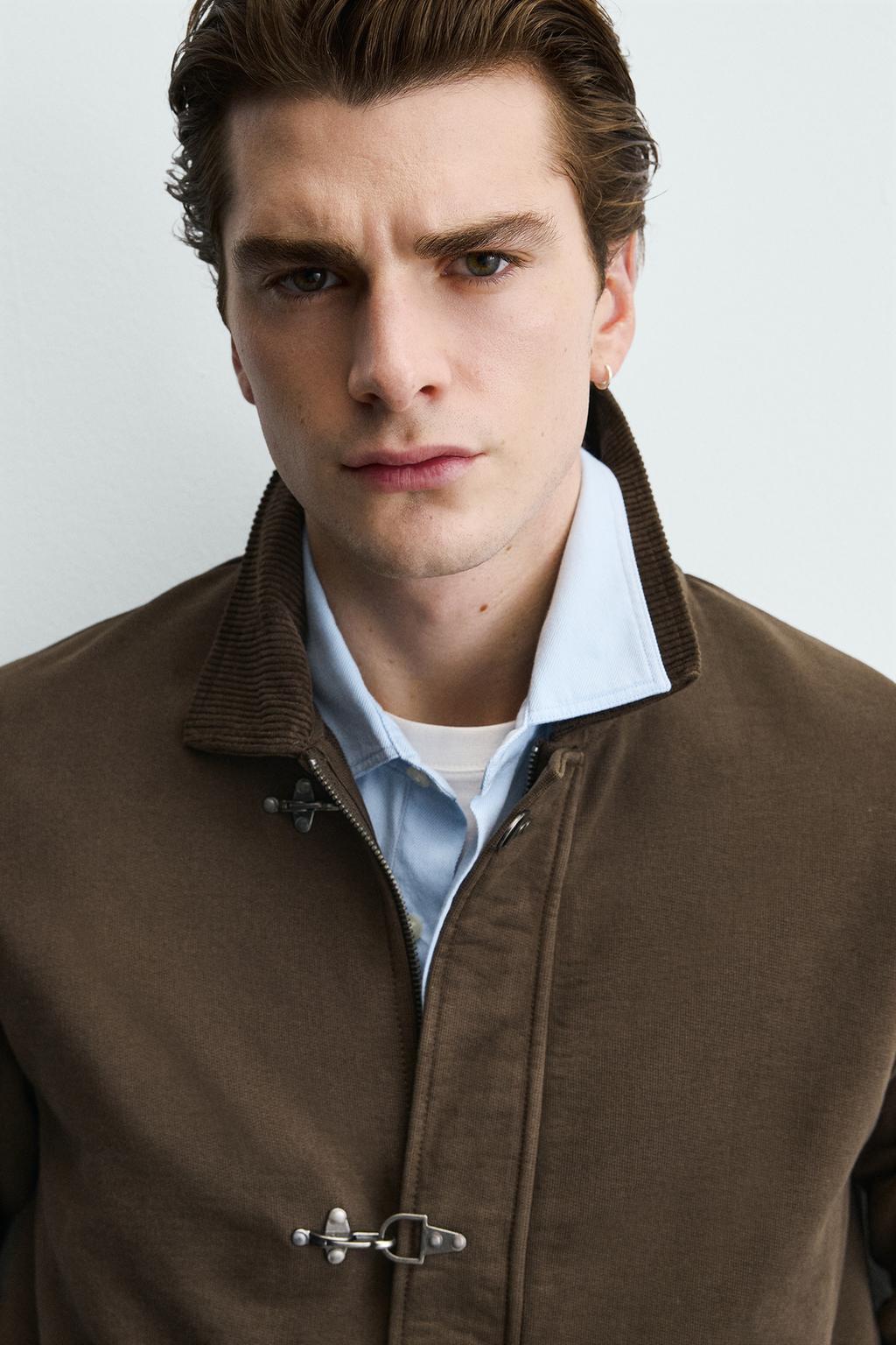 КУРТКА ИЗ ВЕЛЬВЕТА С КОНТРАСТНЫМИ ДЕТАЛЯМИ И ЗАСТЕЖКАМИ-ТОГГЛАМИ