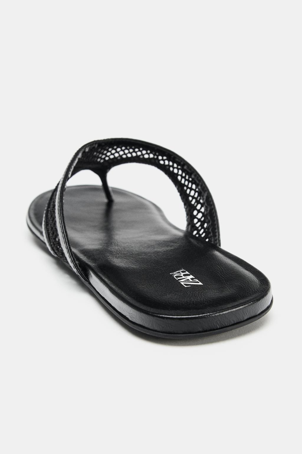 САНДАЛИИ НА ПЛОСКОЙ ПОДОШВЕ С СЕТКОЙ