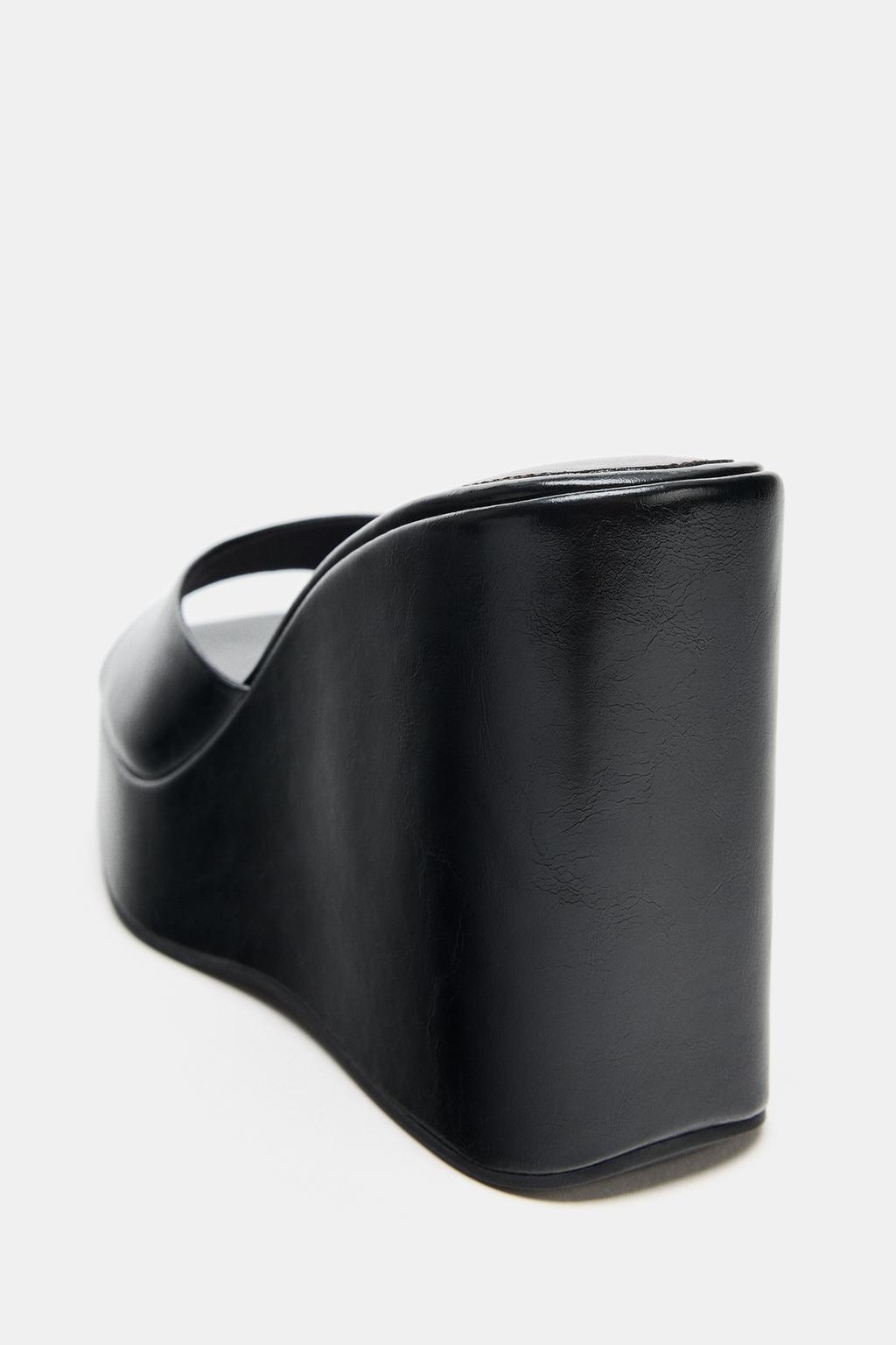 Сабо на высоком устойчивом каблуке