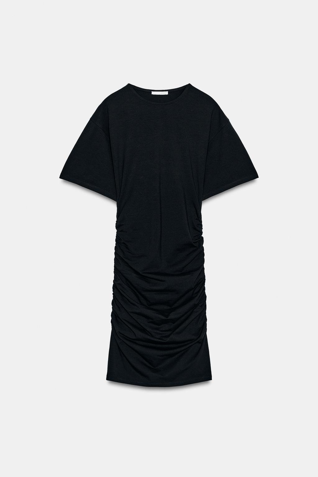 КОРОТКОЕ ПЛАТЬЕ СО СБОРКАМИ