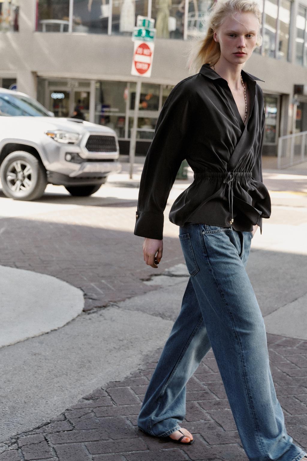 РУБАШКА СТРУЯЩЕГОСЯ КРОЯ В СТИЛЕ САФАРИ