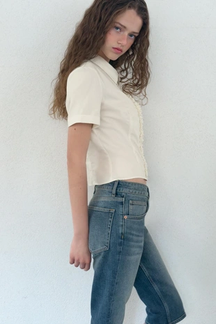 Рубашка из поплина с воланами и заклепками- Заказать в России