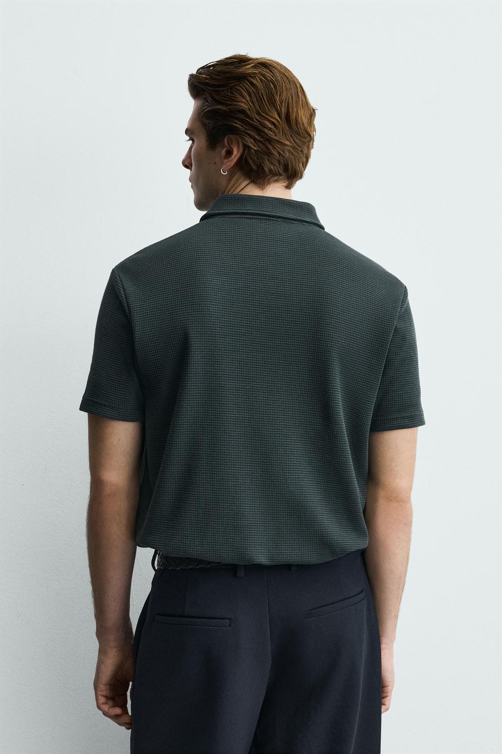 ПОЛО ИЗ РЕЛЬЕФНОЙ ТКАНИ ВАФЕЛЬНОГО ПЕРЕПЛЕТЕНИЯ