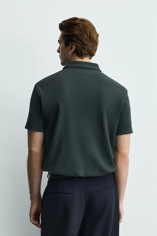 Поло из рельефной ткани вафельного переплетения