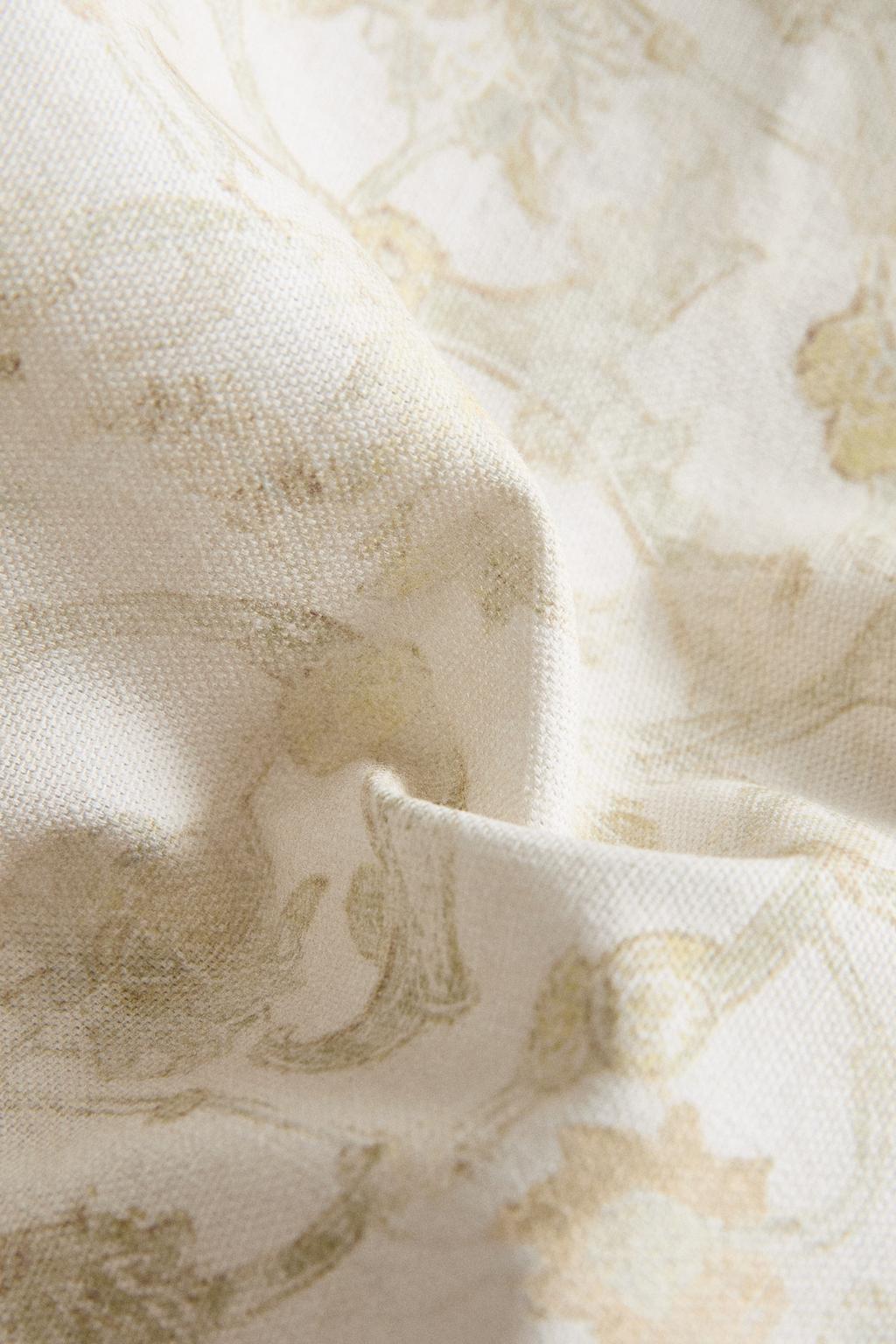 Скатерть с дамаским узором