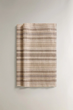 Набор из двух полосатых скатертей- Заказать в России