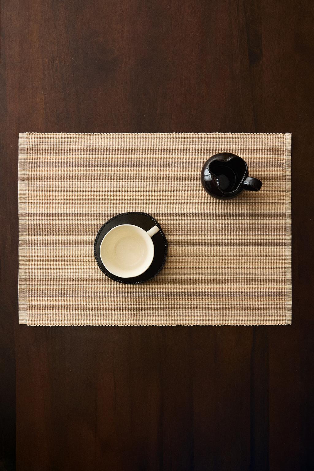 Набор из двух полосатых скатертей