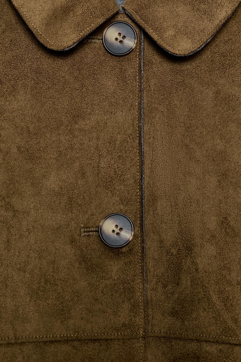 КОРОТКАЯ КУРТКА ИЗ ИСКУССТВЕННОЙ ЗАМШИ