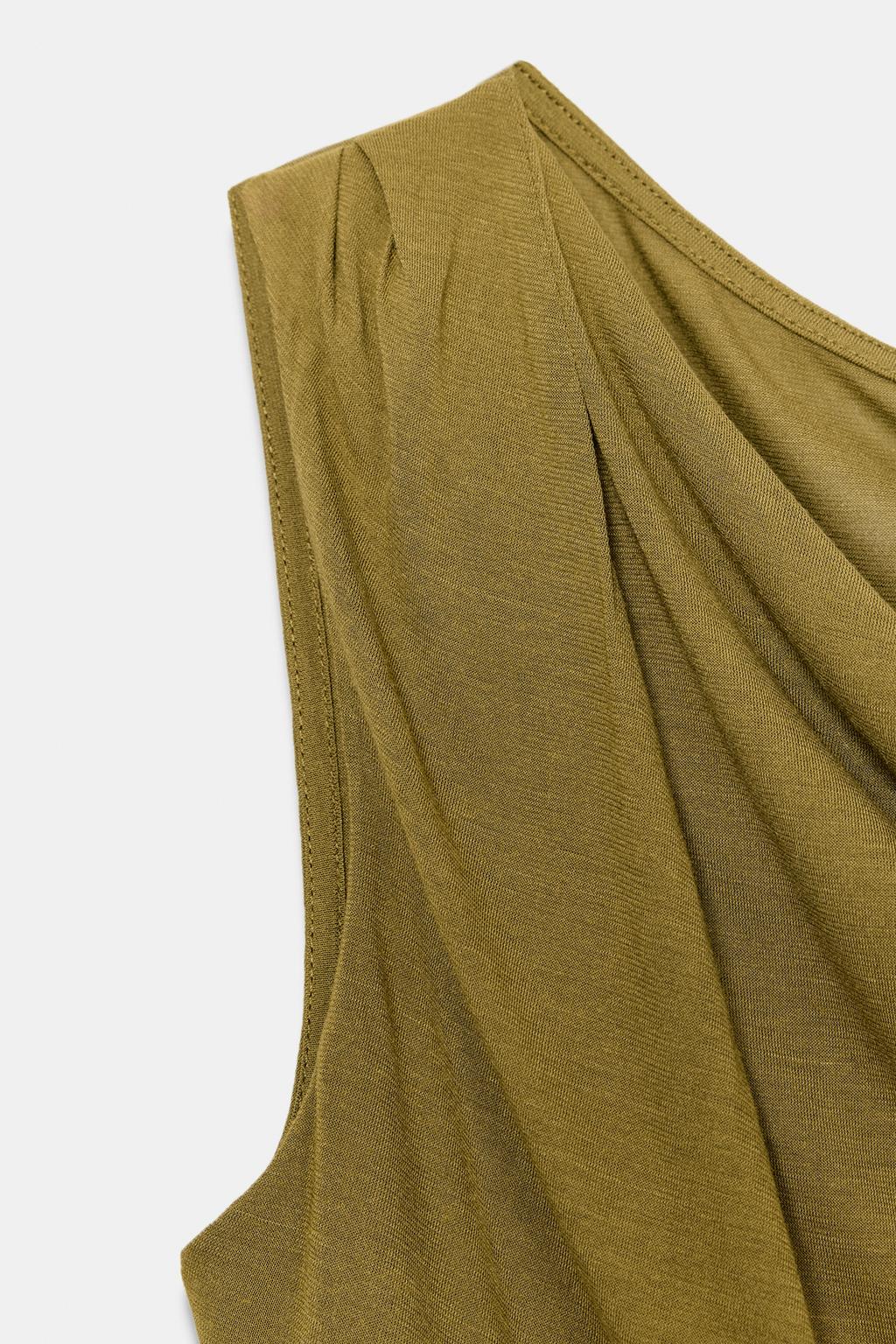 ТОП АСИММЕТРИЧНОГО КРОЯ СО СБОРКАМИ